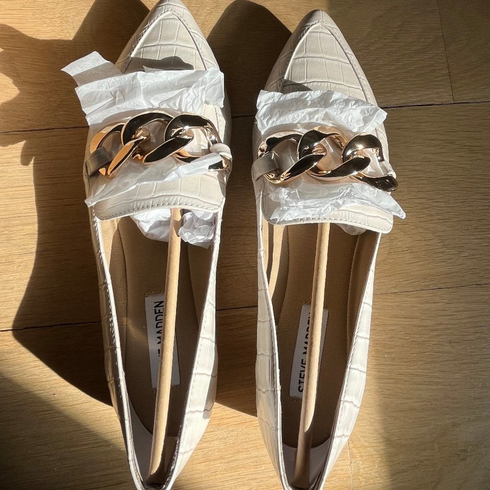 Steve Madden Pointed Flats Size 8.5 NEW